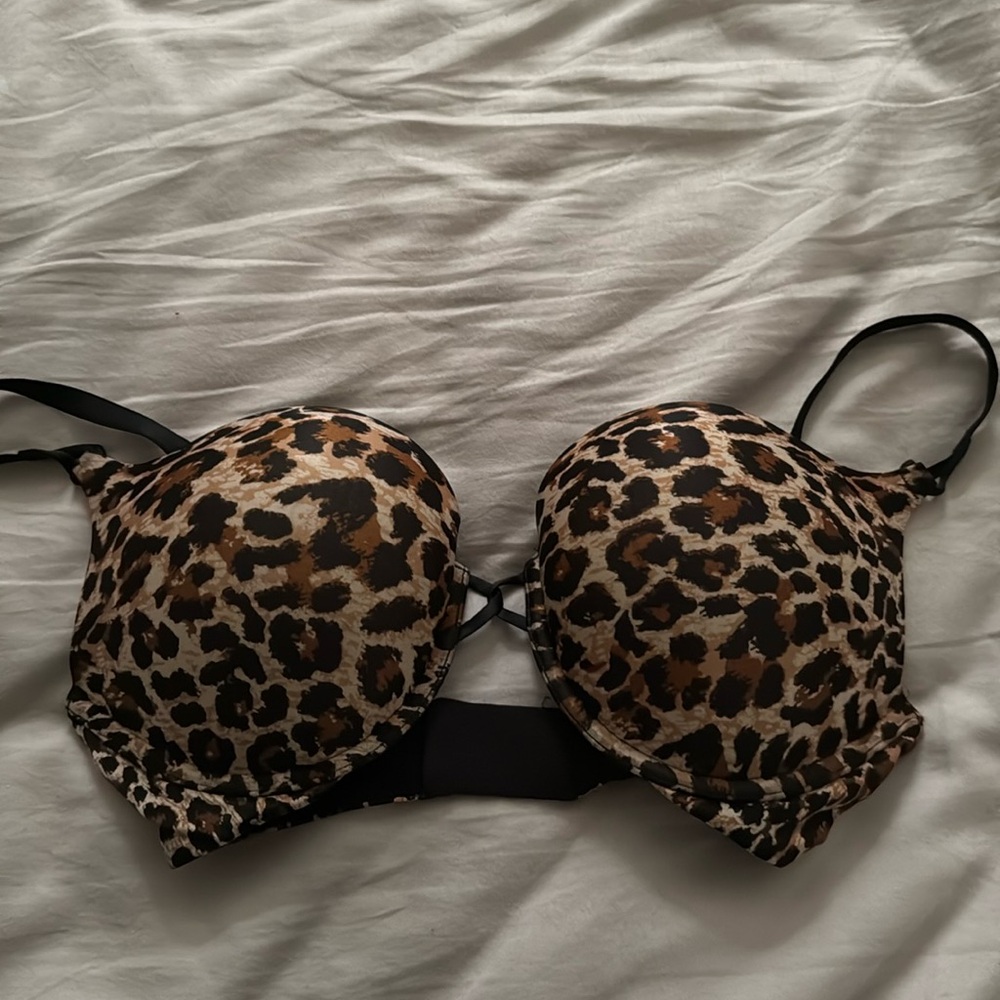 VS Victorias Secret Miraculous Bra 34D 34 D